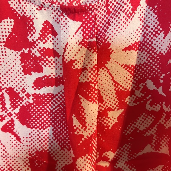 Like new Motherhood Maternity bright pink and white loose cap sleeve blouse - Picture 6 of 6